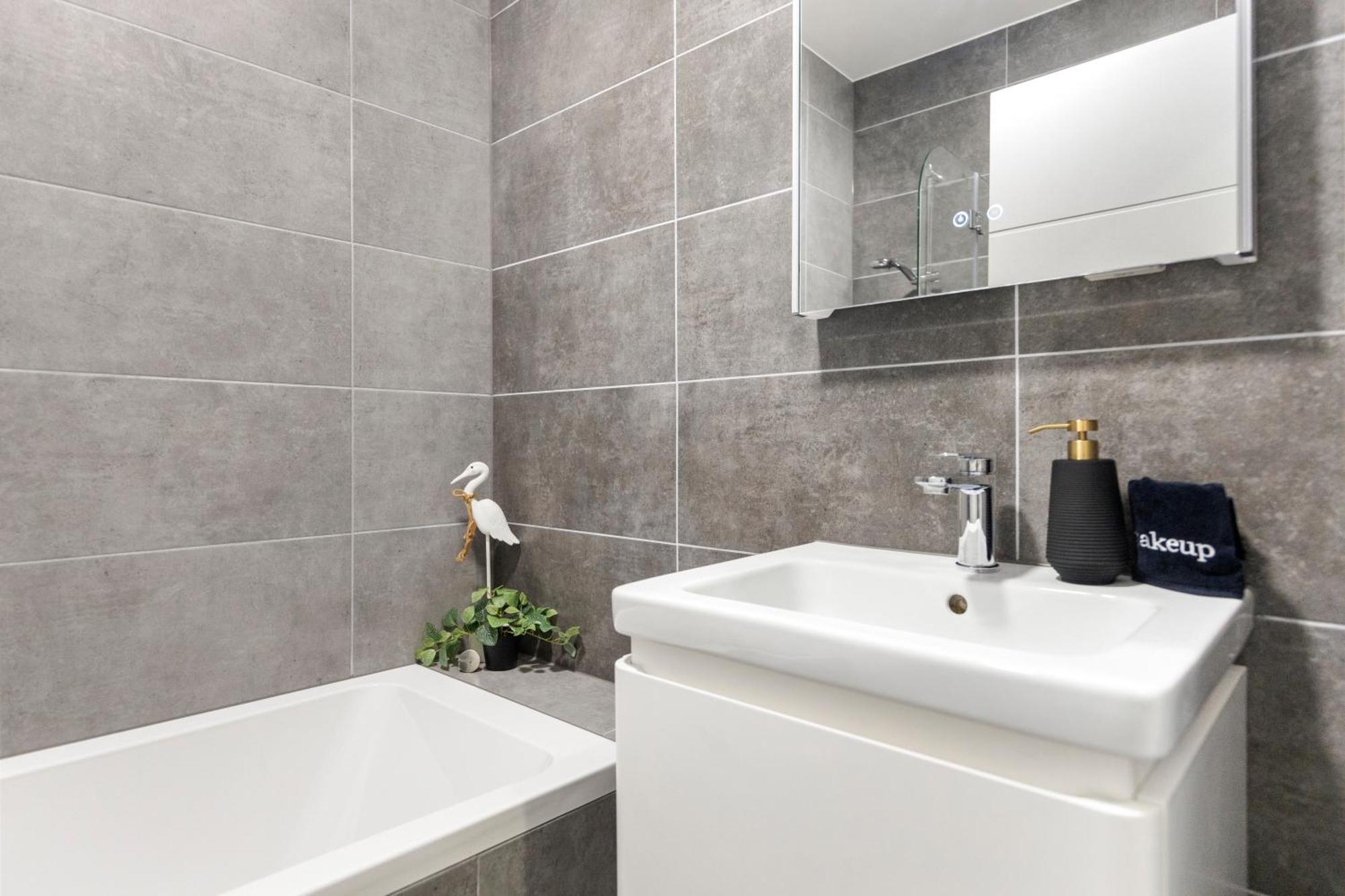 Ipswich Town Center Gem Sleep 5 Apartment Luaran gambar